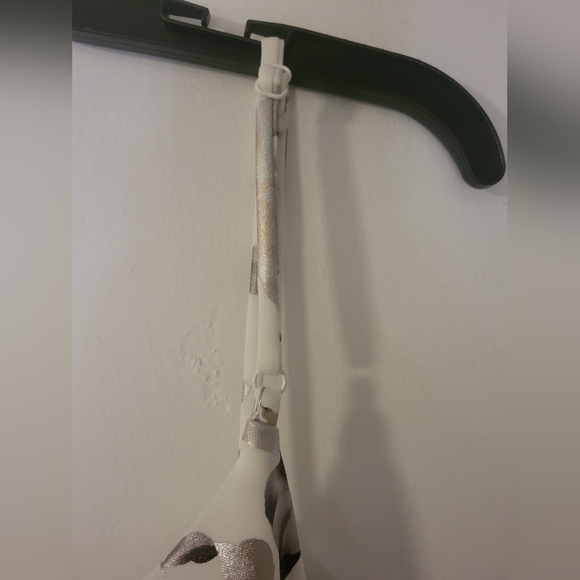 Short open back social dress size 11 juniors - Picture 7 of 8